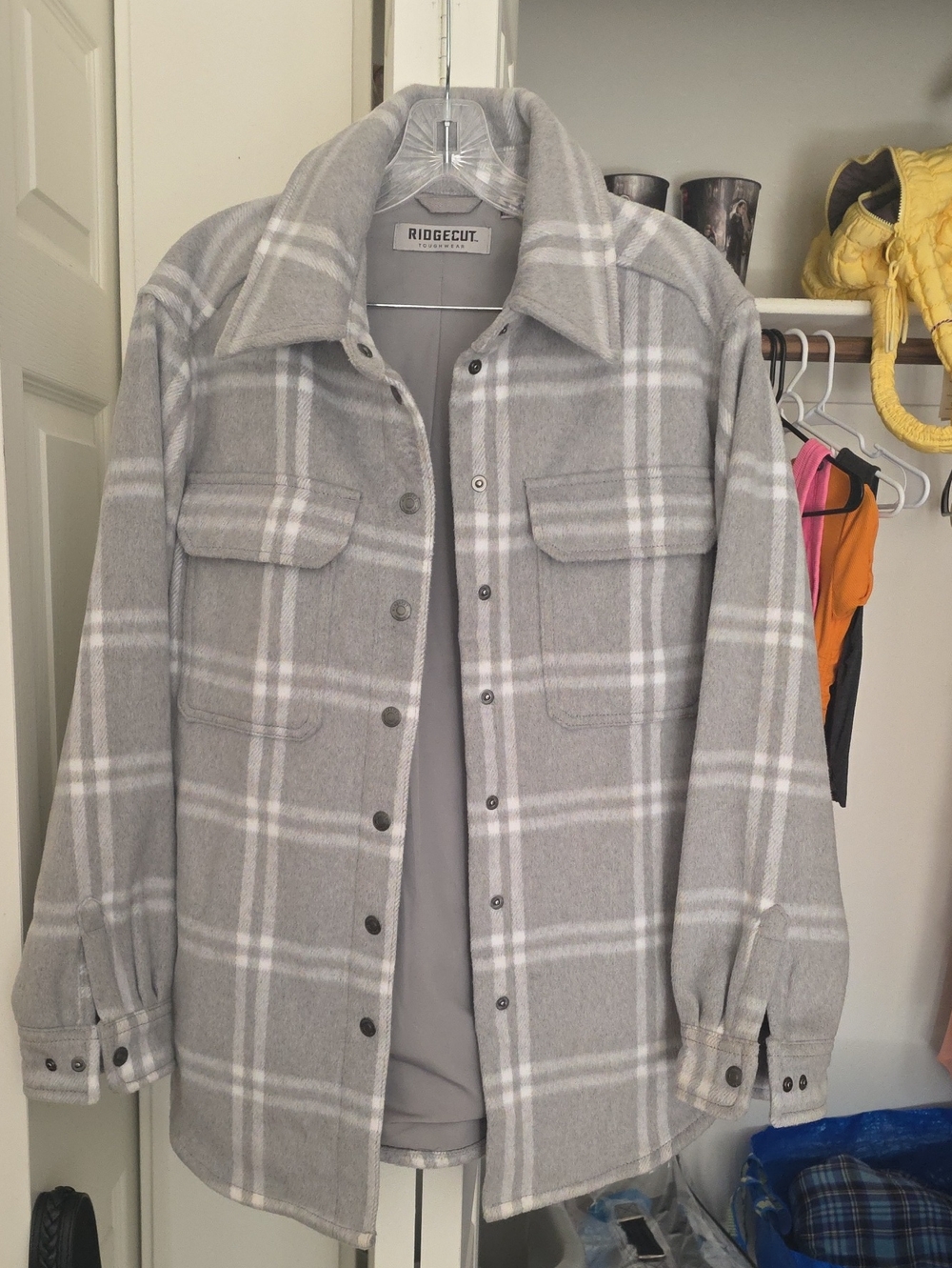 Ridgecut Men’s Gray Plaid Zip-Up Shacket M